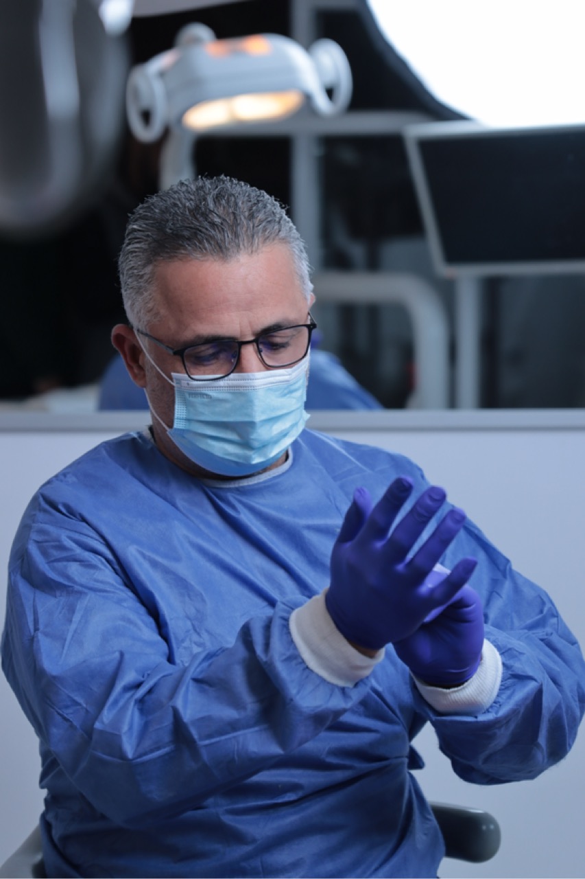 Dr Adil Sebti